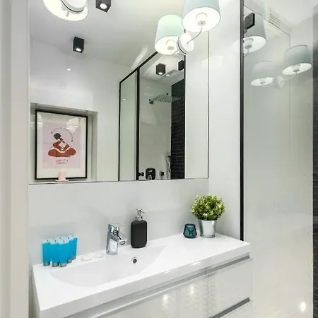 Apartment Lizbonska 2 By Homeprime *